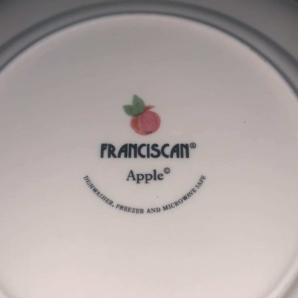 0202 Set of 4 Franciscan “Apple” Salad Plate - Picture 3 of 3